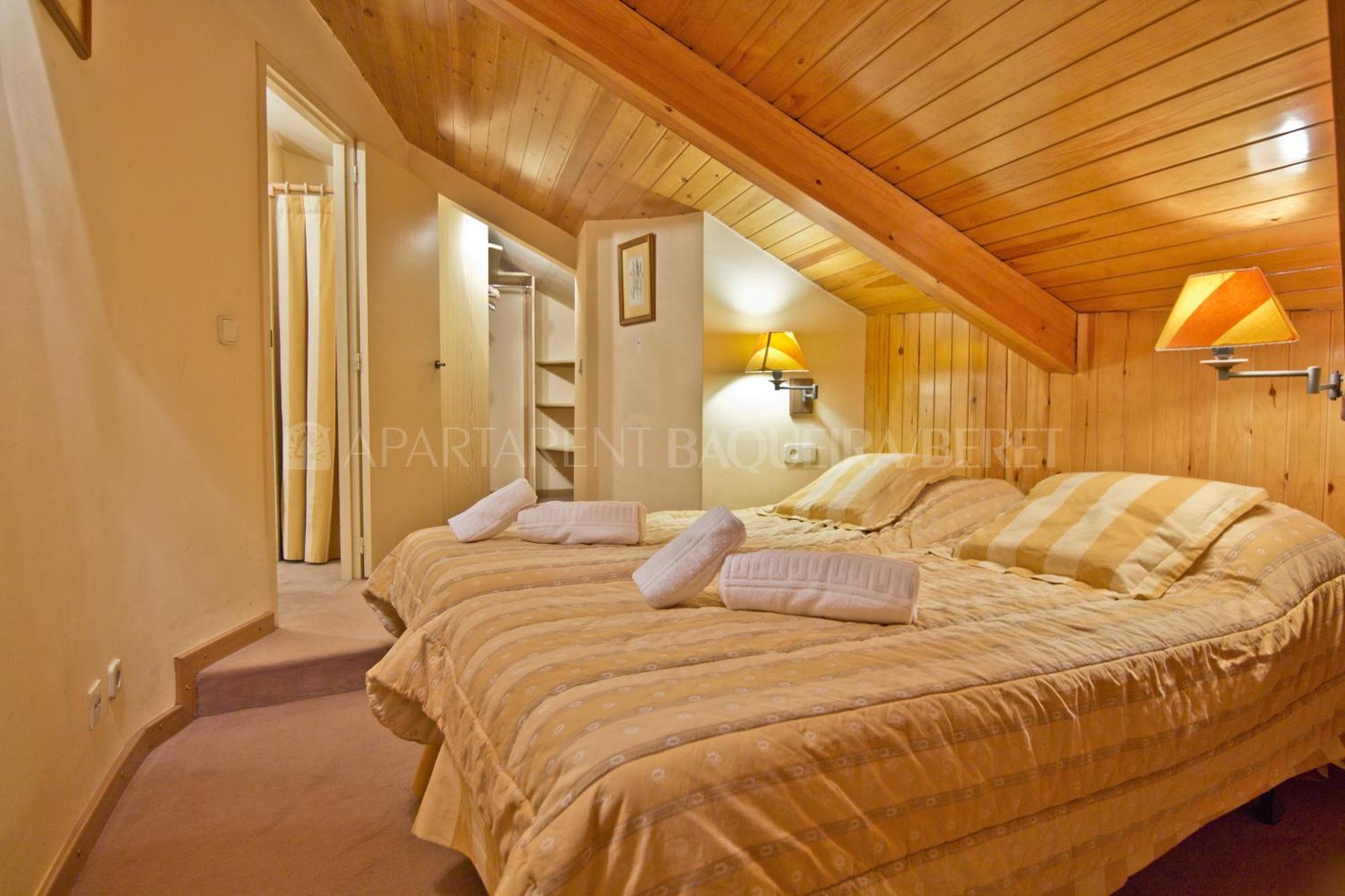 Apartarent 1500 บาเกย์รา-เบเรต ภายนอก รูปภาพ