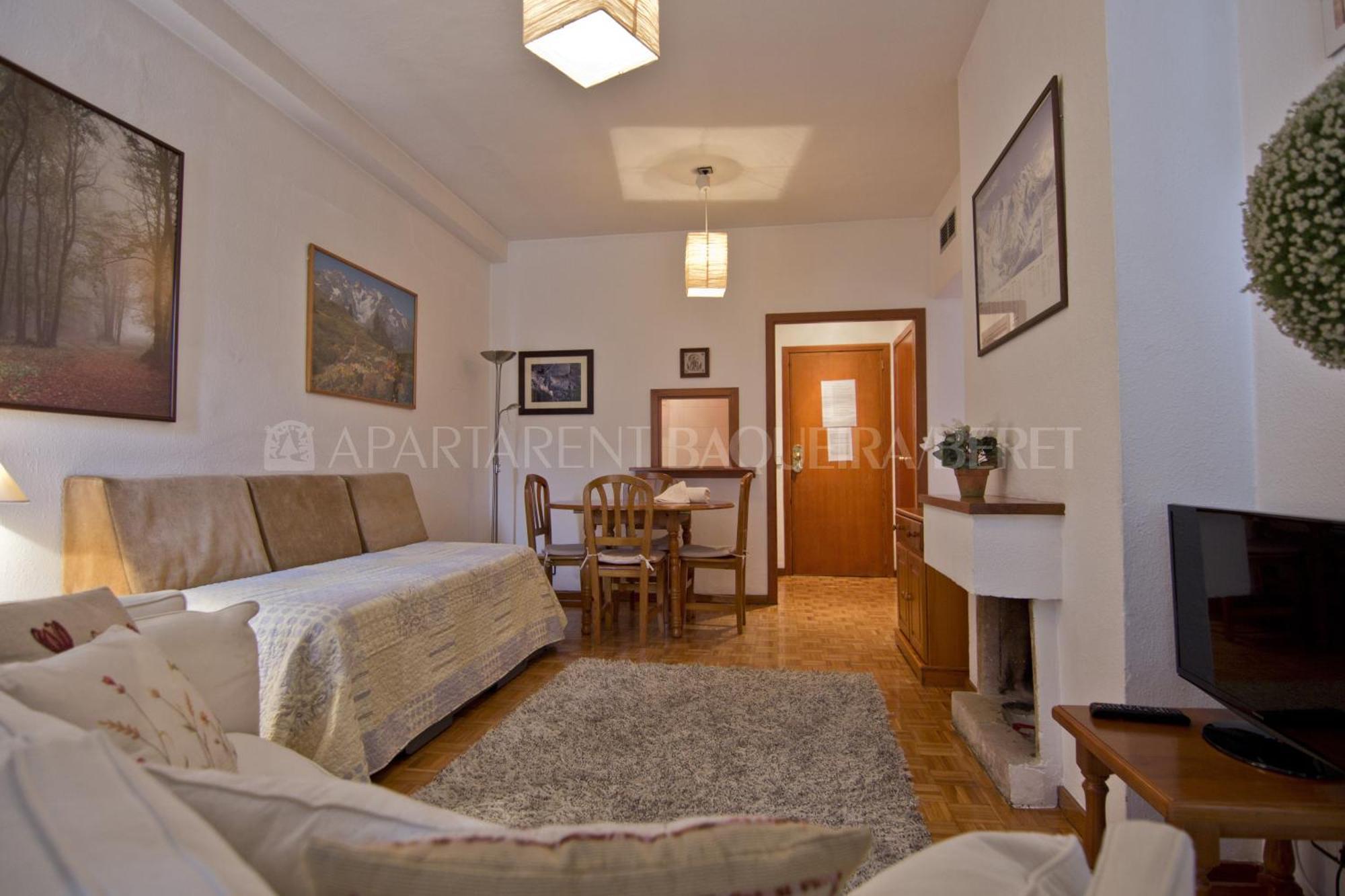 Apartarent 1500 บาเกย์รา-เบเรต ภายนอก รูปภาพ